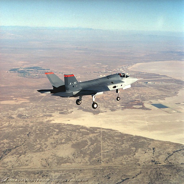 x-35a_05.jpg