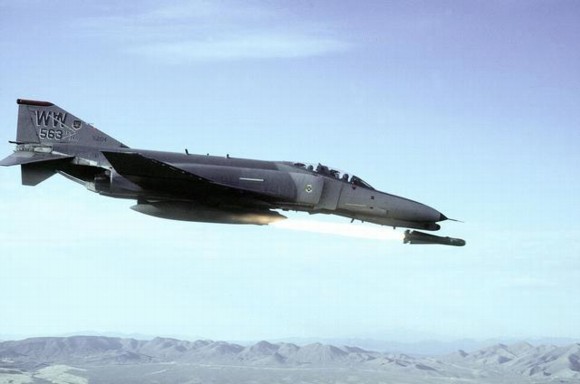 f-4_13.jpg