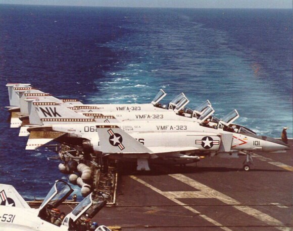 f-4_mc02.jpg