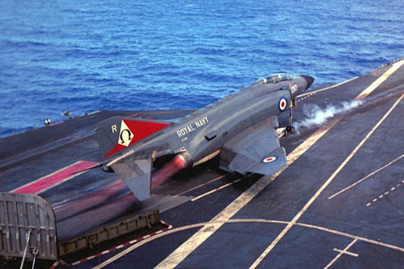 f-4_rn00.jpg