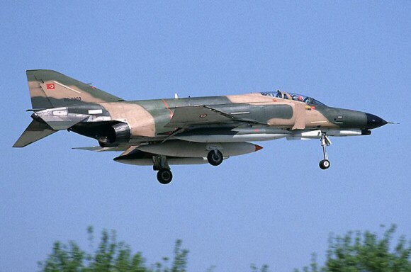 f-4_tu00.jpg