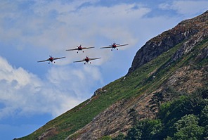 Royal Jordanian Falcons (Extra EA-330LX x4) 