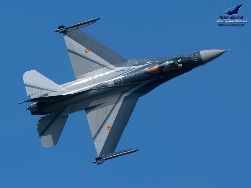 Belgian F-16AM Solo Display Wallpaper